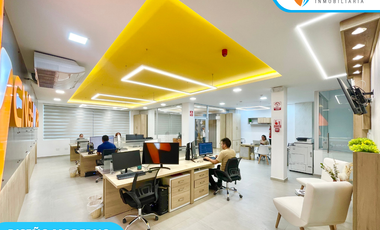 VENDO EDIFICIO COMERCIAL en Avenida Esmeraldas cerca al Terminal de Santo Domingo