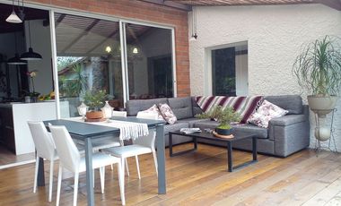 Casa en arriendo en Envigado, Antioquia