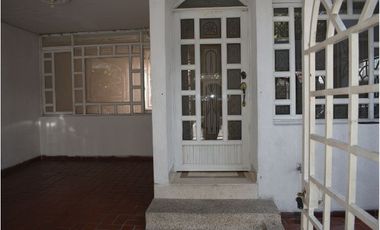 ARRIENDO CASA CONJUNTO PRADOS 1