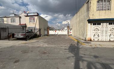 CASA EN VENTA, LOS SAUCES V, TOLUCA, CERCA AEROPUERTO, FEDERACION FUTBOL