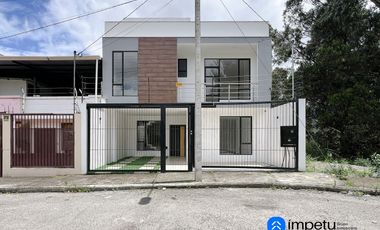En venta casa a estrenar de dos plantas más subsuelo y terraza