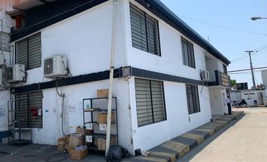 Bodega de alquiler en Av. 25 de Julio