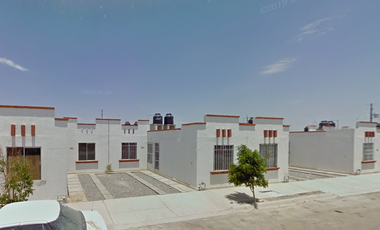 CASA EN VENTA EN EL FRACCIONAMIENTO SANTA SOFIA, TORREON, COAHUILA -SF