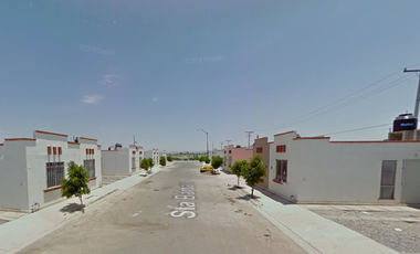 CASA EN VENTA EN EL FRACCIONAMIENTO SANTA SOFIA, TORREON, COAHUILA -SF