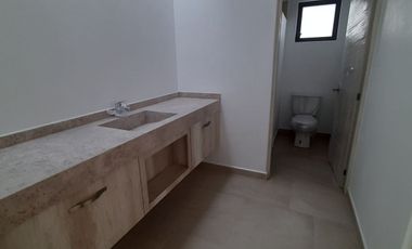 JURIQUILLA CASA EN RENTA