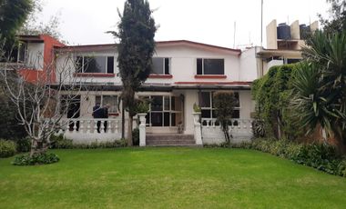 VENTA DE CASA EN OLIVAR DE LOS PADRES