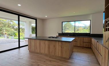 48154 Casa en venta en el sector Don Diego, El Retiro