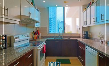 En venta: Dpto. en primera línea al Mar, Edificio Las Olas, Manta