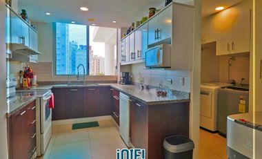 En venta: Dpto. en primera línea al Mar, Edificio Las Olas, Manta