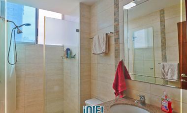 En venta: Dpto. en primera línea al Mar, Edificio Las Olas, Manta