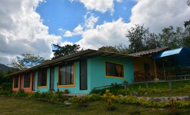 CASAS CAMPESTRES EN RENTA: Quinta Kronopios (santuario ecológico)