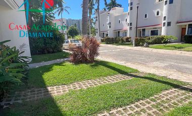 Casa en venta con terraza y vista a las áreas comunes