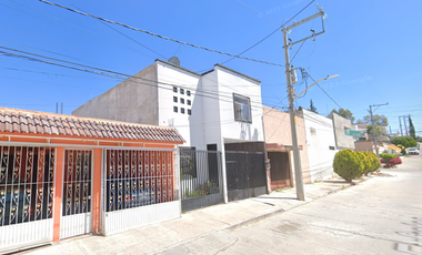 MUY BONITA PROPIEDAD UBICADA EN LA COLONIA COLINAS DEL PONIENTE, EN AGUASCALIENTES, AGUASCALIENTES
