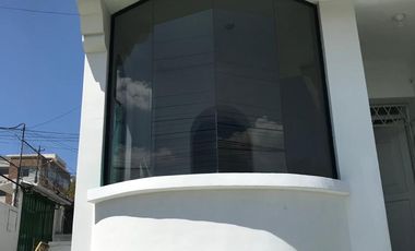 Vendo casa en el sector La Floresta.