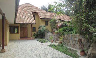 HERMOSA PARCELA CON CASA Y ABUNDANTE VEGETACIÓN NATIVA