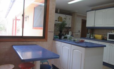 HERMOSA PARCELA CON CASA Y ABUNDANTE VEGETACIÓN NATIVA