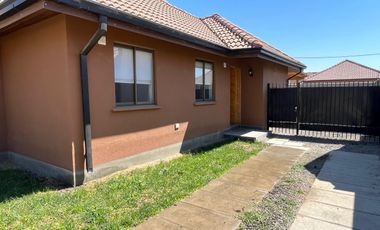 SE ARRIENDA EXCELENTE CASA EN PARQUE SAN VALENTIN