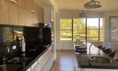 ¡Vive la experiencia única de una moderna casa campestre en Chocontá!