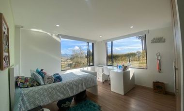 ¡Vive la experiencia única de una moderna casa campestre en Chocontá!