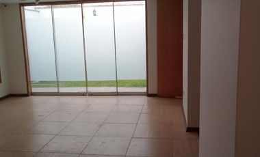Casa de 2 Pisos y Azotea en Urbanización Huachipa Norte Zona Residencial