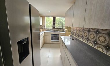 Apartamento grande en arriendo en El Poblado - Cerca a Vizcaya