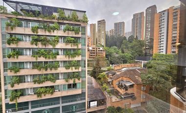 Apartamento grande en arriendo en El Poblado - Cerca a Vizcaya