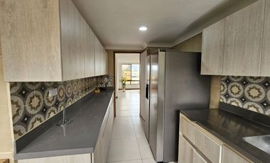 Apartamento grande en arriendo en El Poblado - Cerca a Vizcaya