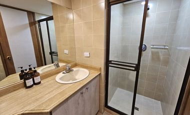 Apartamento grande en arriendo en El Poblado - Cerca a Vizcaya