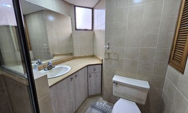 Apartamento grande en arriendo en El Poblado - Cerca a Vizcaya