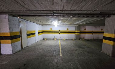 Apartamento grande en arriendo en El Poblado - Cerca a Vizcaya