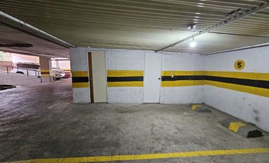 Apartamento grande en arriendo en El Poblado - Cerca a Vizcaya