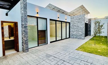 Casa en venta de una planta Zona Canteras $12900000