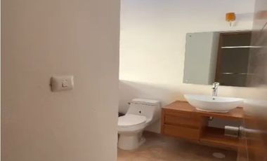 CASA EN VENTA. FRACCIONAMIENTO LOMAS DE COCOYOC. MORELOS