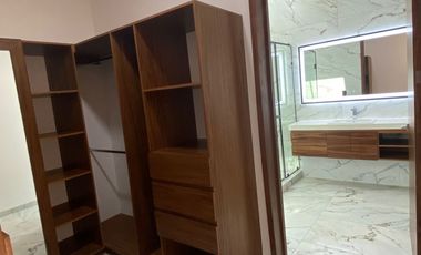 casa en venta en Yucatán Country Club , Mérida acabados de lujo y campo de golf