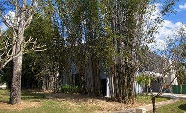 casa en venta en Yucatán Country Club , Mérida acabados de lujo y campo de golf
