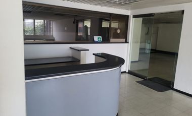 Excelente oficina en arriendo ubicada en Montevideo