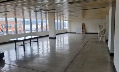 Excelente oficina en arriendo ubicada en Montevideo