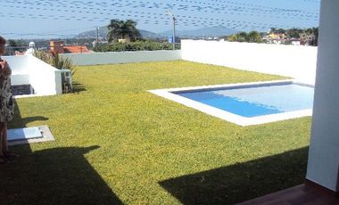 Burgos.  Casa en Preventa. Amplio Jardín , Alberca, Vigilancia 24/7
