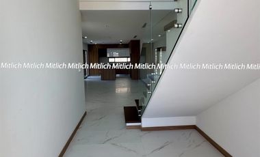 Casa en venta con recámara en planta baja Albaterra $5,700,000
