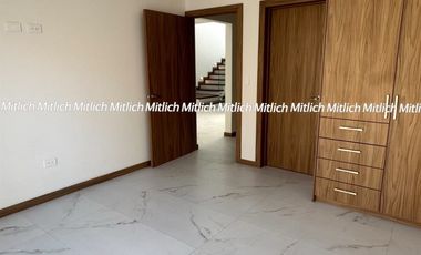 Casa en venta con recámara en planta baja Albaterra $5,700,000
