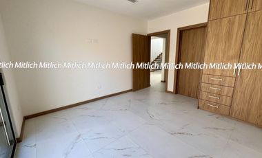 Casa en venta con recámara en planta baja Albaterra $5,700,000