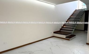 Casa en venta con recámara en planta baja Albaterra $5,700,000