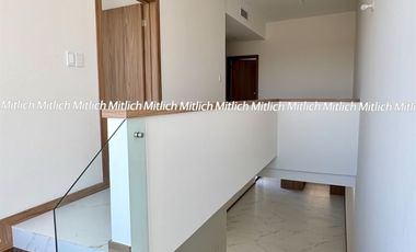 Casa en venta con recámara en planta baja Albaterra $5,700,000