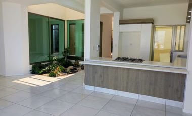 CASA  DE UNA PLANTA EN LOMALTA TRES MARIAS  MRELIA