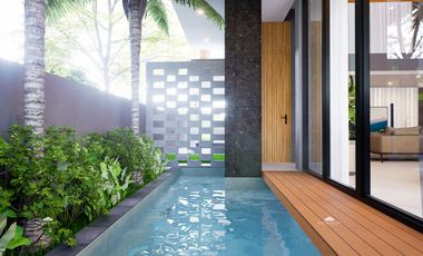The Hampton, Alabang West, Daang-Hari Road, Las Piñas City! Brand New House for Sale!