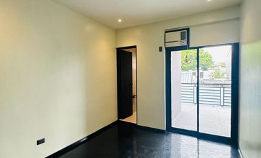 4 Bedroom House and Lot For Sale in Greenwoods Executive Village!