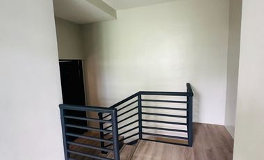 4 Bedroom House and Lot For Sale in Greenwoods Executive Village!