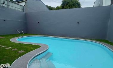 4 Bedroom House and Lot For Sale in Greenwoods Executive Village!