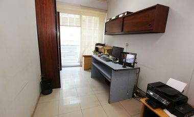 Se Vende Estupenda Oficina en Pasaje Matte - Santiago