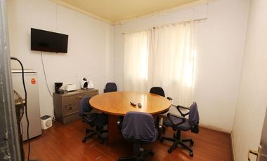 Se Vende Estupenda Oficina en Pasaje Matte - Santiago